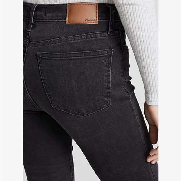 Madewell 10 inch high riser distressed raw hem ripped black skinny jeans size 26 - Picture 5 of 15